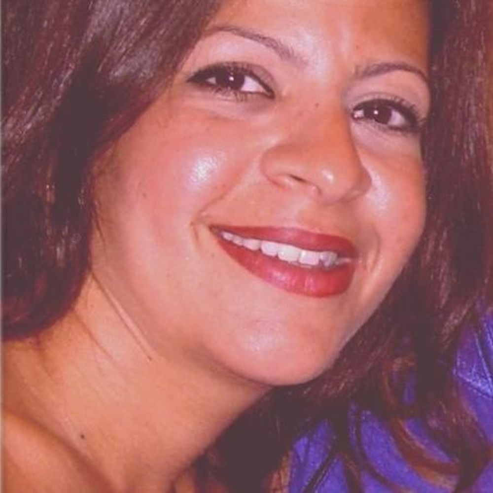 Meet your Posher, Deena